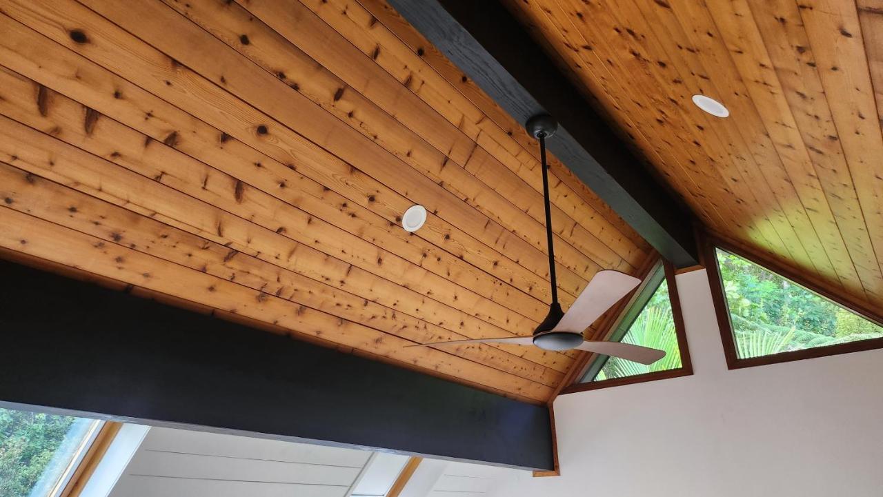 The Black Chalet Whitianga Exterior photo